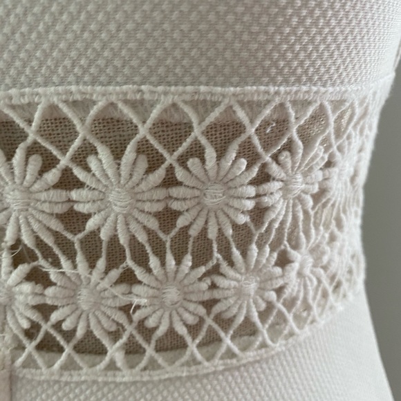 EUC Lulu’s Off White Worth the Waist Knit Mini - Picture 6 of 9